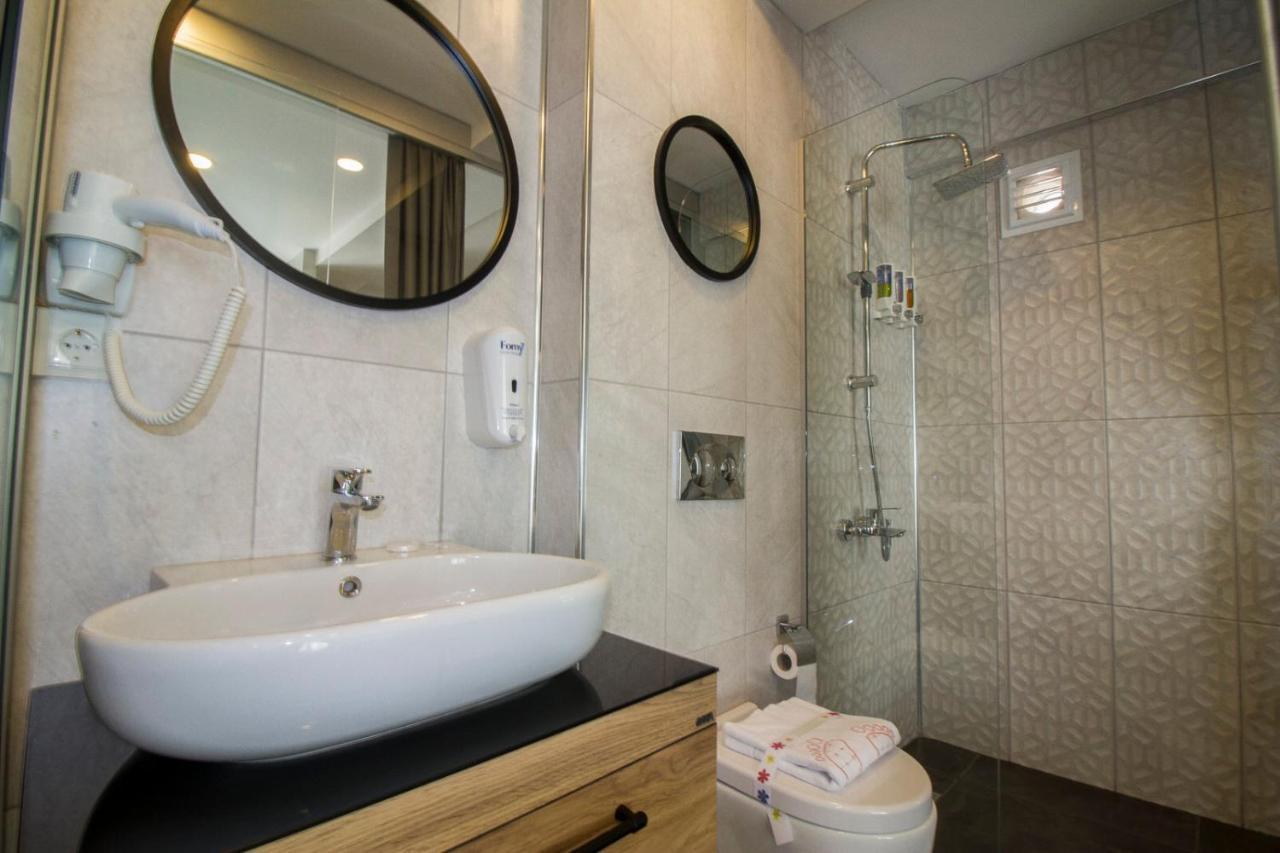 Nostalji Hotel Istanbul Bagian luar foto